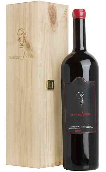 Magnum 1,5 Liters Cannonau "Giuseppe Sedilesu" Riserva DOC 2010 in Wooden Box